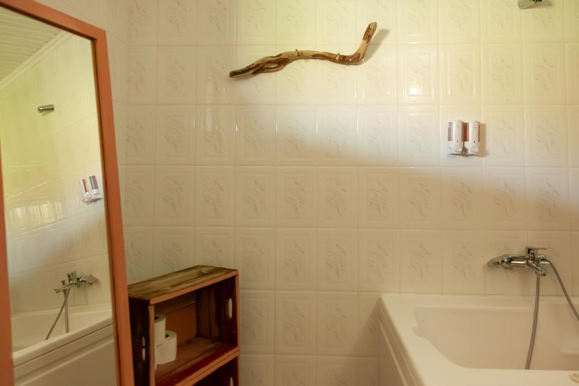 Amnisiades Apartments Karteros Eksteriør billede